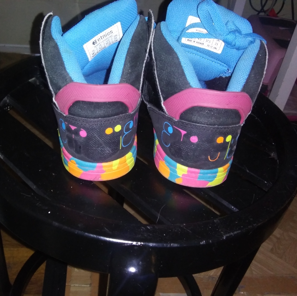 7.5 unisex Etnies